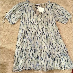 NWT Size S Cute V-neck A-line dress white with blue flowers by Jacquie the Label